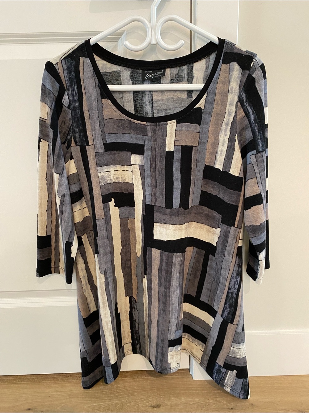 Modes Crystal fashion violet, blue & gray Printed Women’s Tunic Top